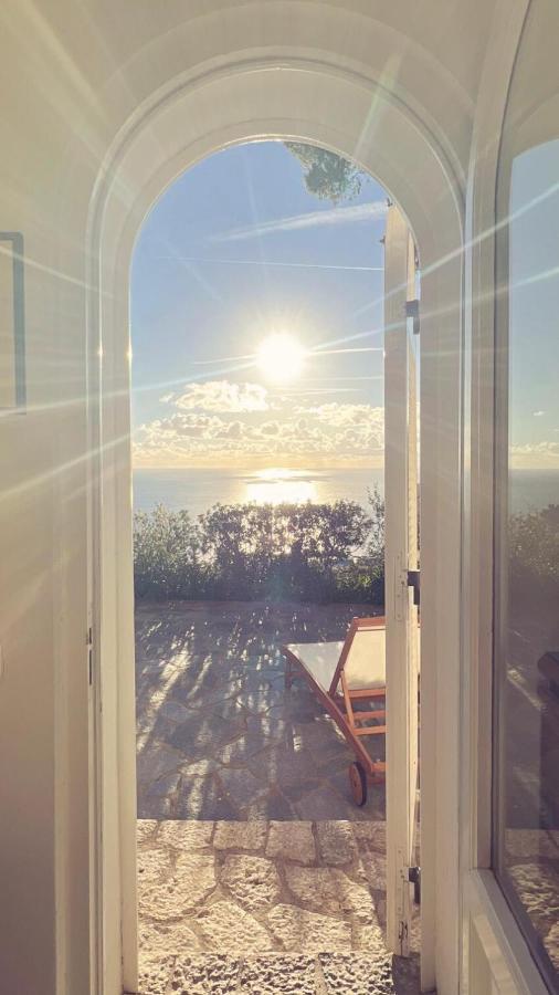 La Casetta Delle Api Capri Exterior foto